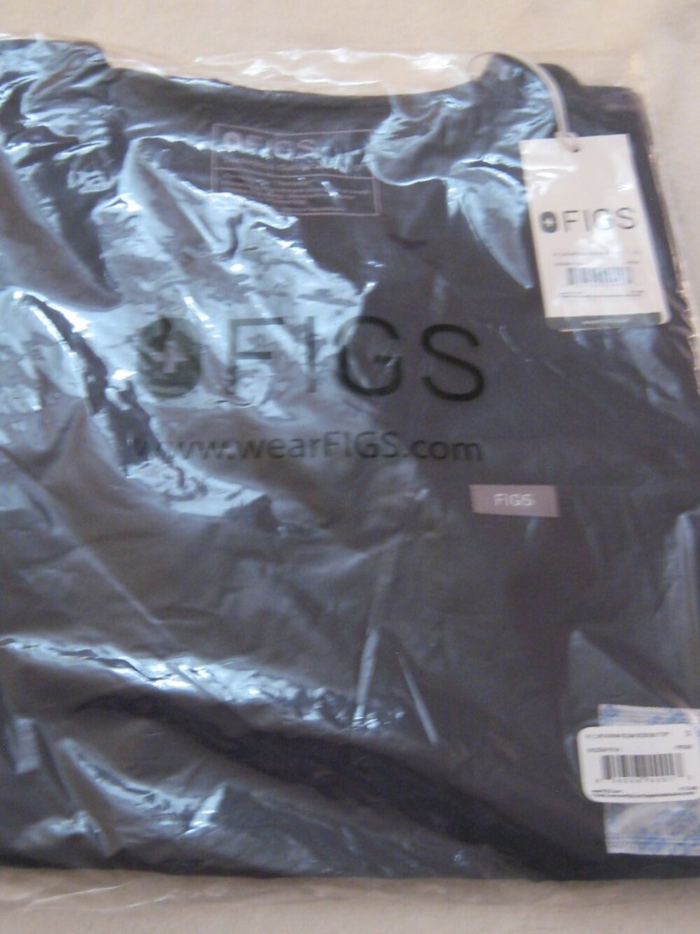 FIGS NWT Women's 2 Piece Scrub Set Purple Jam Size S